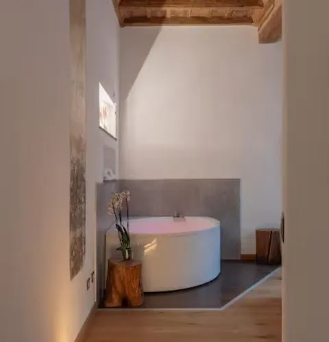 Appartement Magnolia Coliseum Gem 3x Jacuzzi *