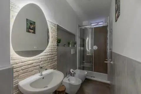 Magnolia Coliseum Gem 3x Jacuzzi *